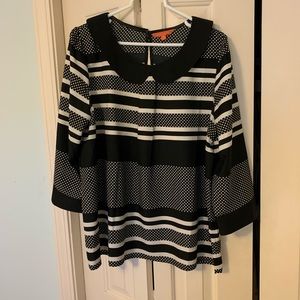 Peter Pan collar top with three-quarter sleeves